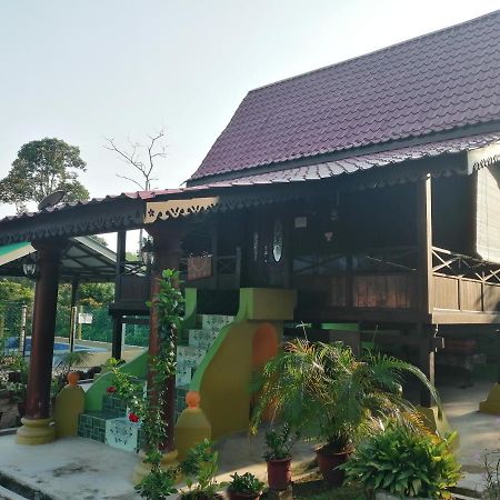 Homestay Warisan Bonda Masjid Tanah/Melaka Luaran gambar