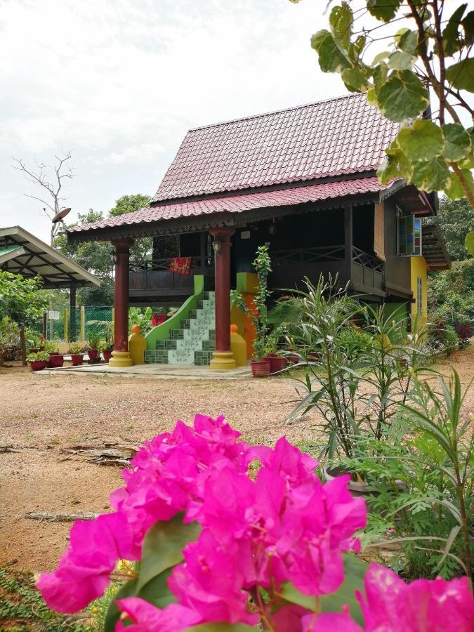 Homestay Warisan Bonda Masjid Tanah/Melaka Luaran gambar